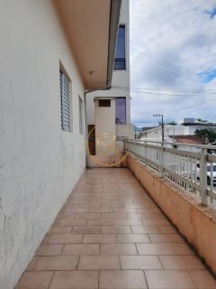 Casa na avenida da praia do perequê disponível para temporada