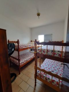 Casa na avenida da praia do perequê disponível para temporada