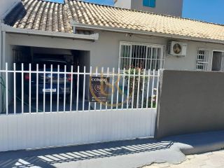 Casa Para Vender com 03 quartos 01 suítes no bairro Vila Nova em Porto Belo