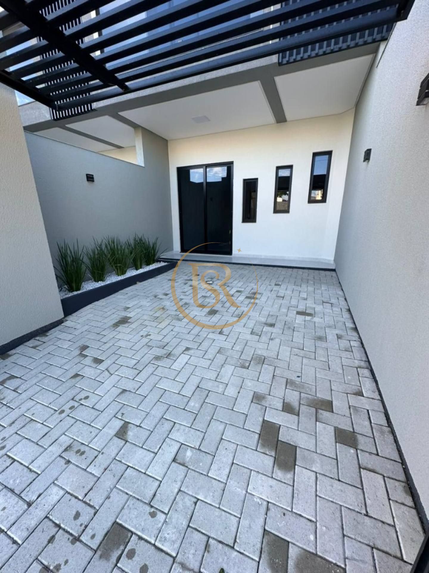 OPORTUNIDADE DE LOCAÇÃO ANUAL – JARDIM DOURADO