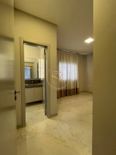 Apartamento semimobiliado