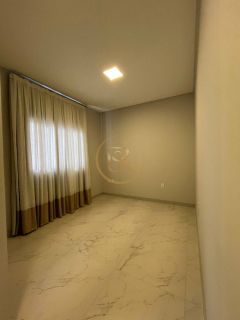 Apartamento semimobiliado