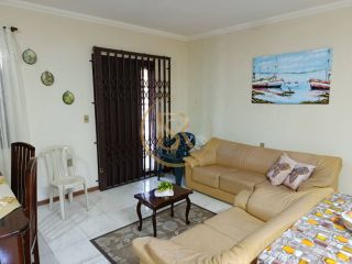 Casa Para Alugar com 3 quartos 1 suítes no bairro Balneário perequê em Porto Belo