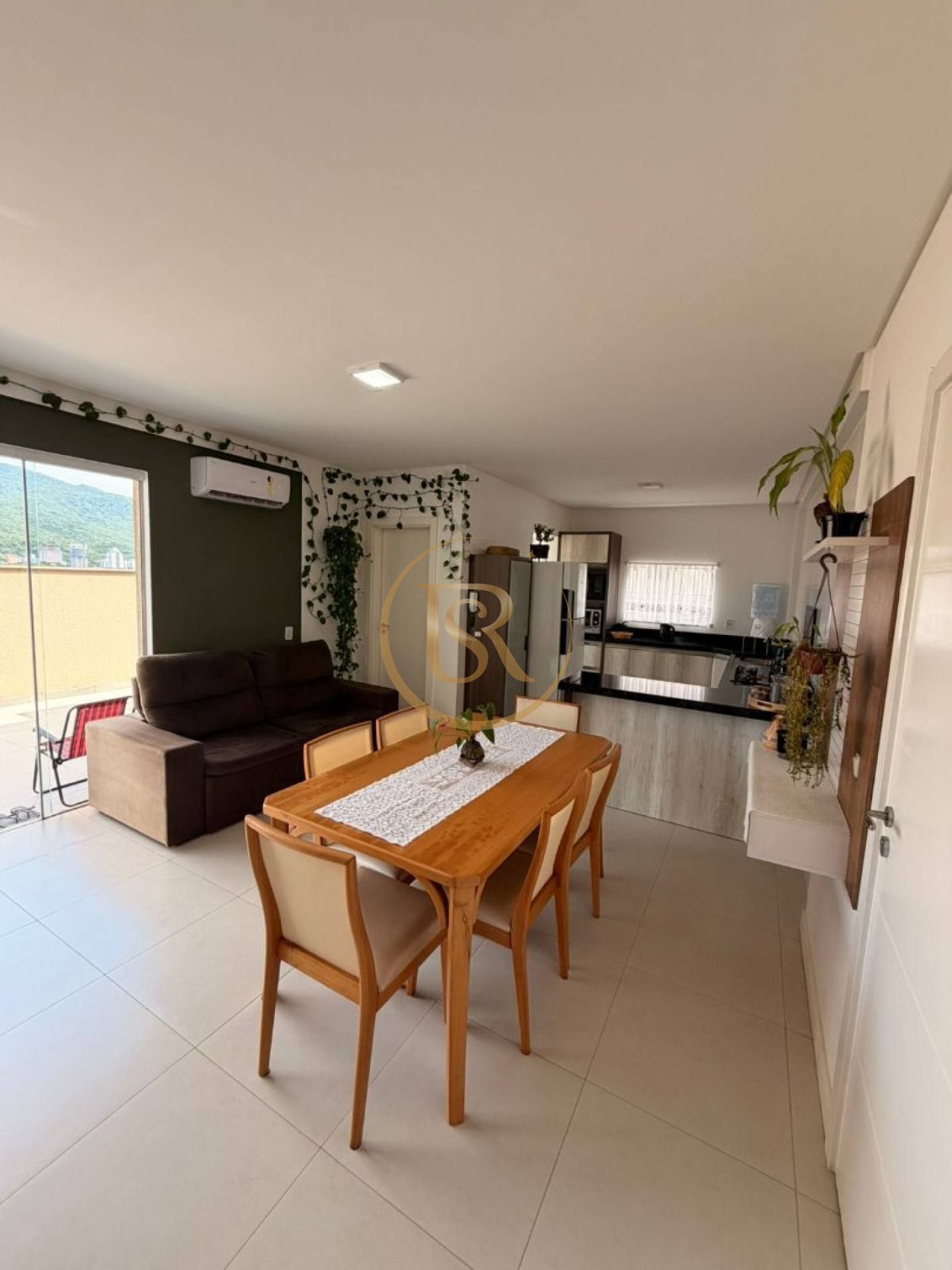 Cobertura com 153 m² no Perequê!