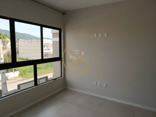 Sobrado para Locação Anual – Jardim Dourado, Porto Belo