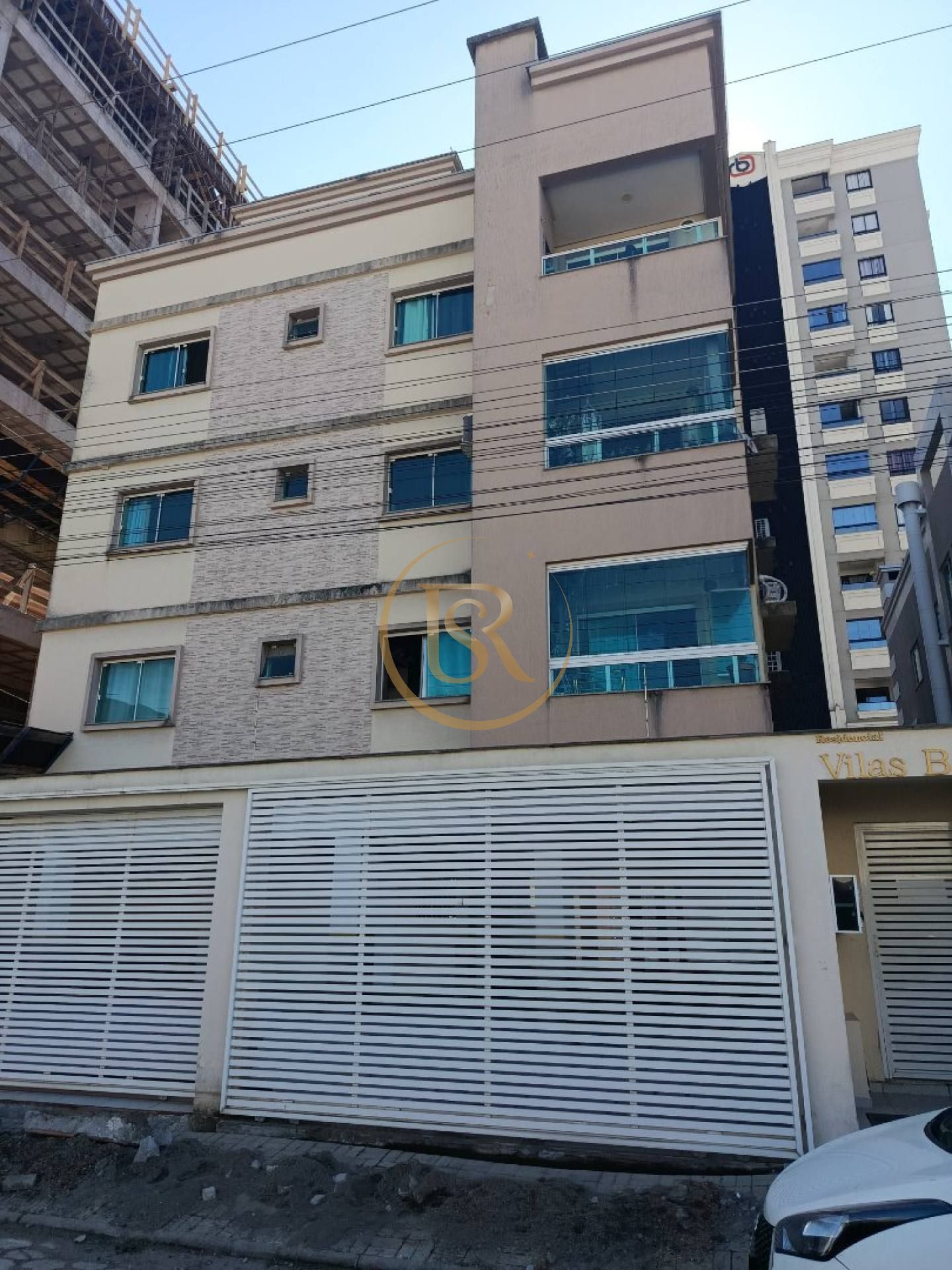 Apartamento Para Alugar com 2 quartos 1 suítes no bairro Jardim Dourado em Porto Belo