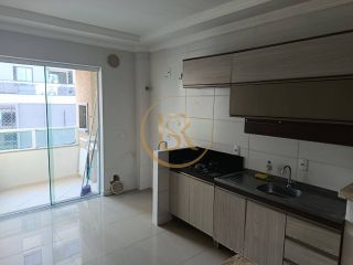 Apartamento Para Alugar com 2 quartos 1 suítes no bairro Jardim Dourado em Porto Belo