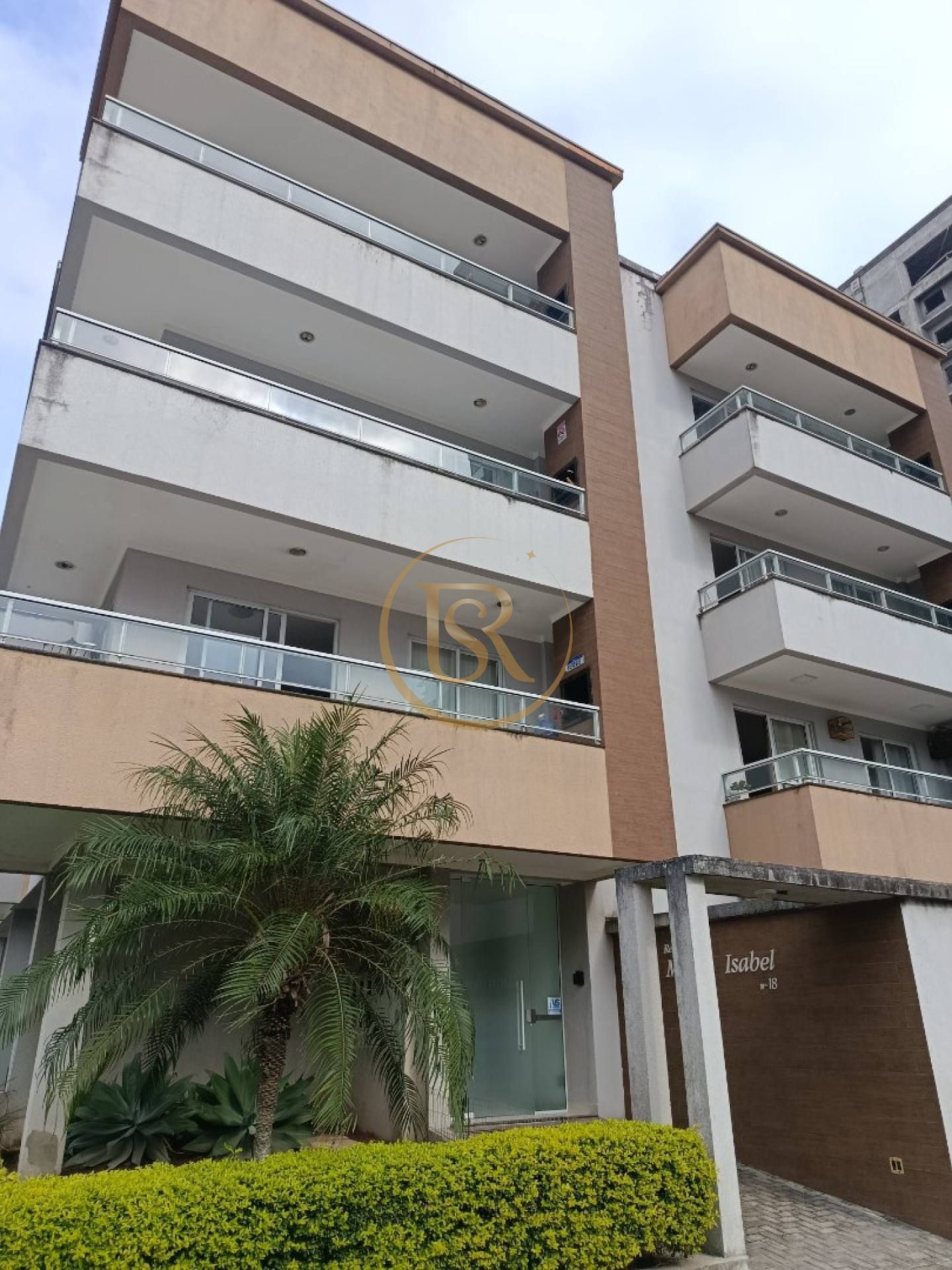 Apartamento Para Alugar com 2 quartos no bairro Balneário perequê em Porto Belo