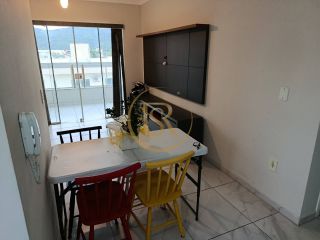 Apartamento Para Alugar com 2 quartos 1 suítes no bairro Balneário perequê em Porto Belo