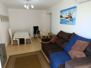 Apartamento Para Alugar com 02 quartos no bairro Balneário perequê em Porto Belo