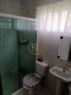 Casa Para Alugar com 3 quartos no bairro Meia Praia em Itapema