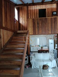 Casa Para Alugar com 3 quartos no bairro Meia Praia em Itapema