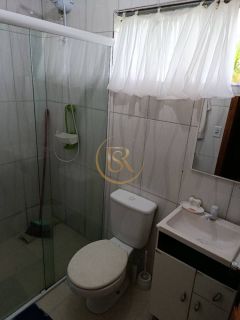Casa Para Alugar com 3 quartos no bairro Meia Praia em Itapema