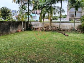 Casa Para Alugar com 3 quartos no bairro Meia Praia em Itapema
