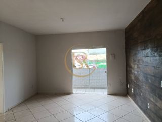 Aluguel Anual: Apartamento Aconchegante de 2 Dormitórios