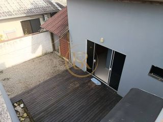 Aluguel Anual - Casa de Fundos