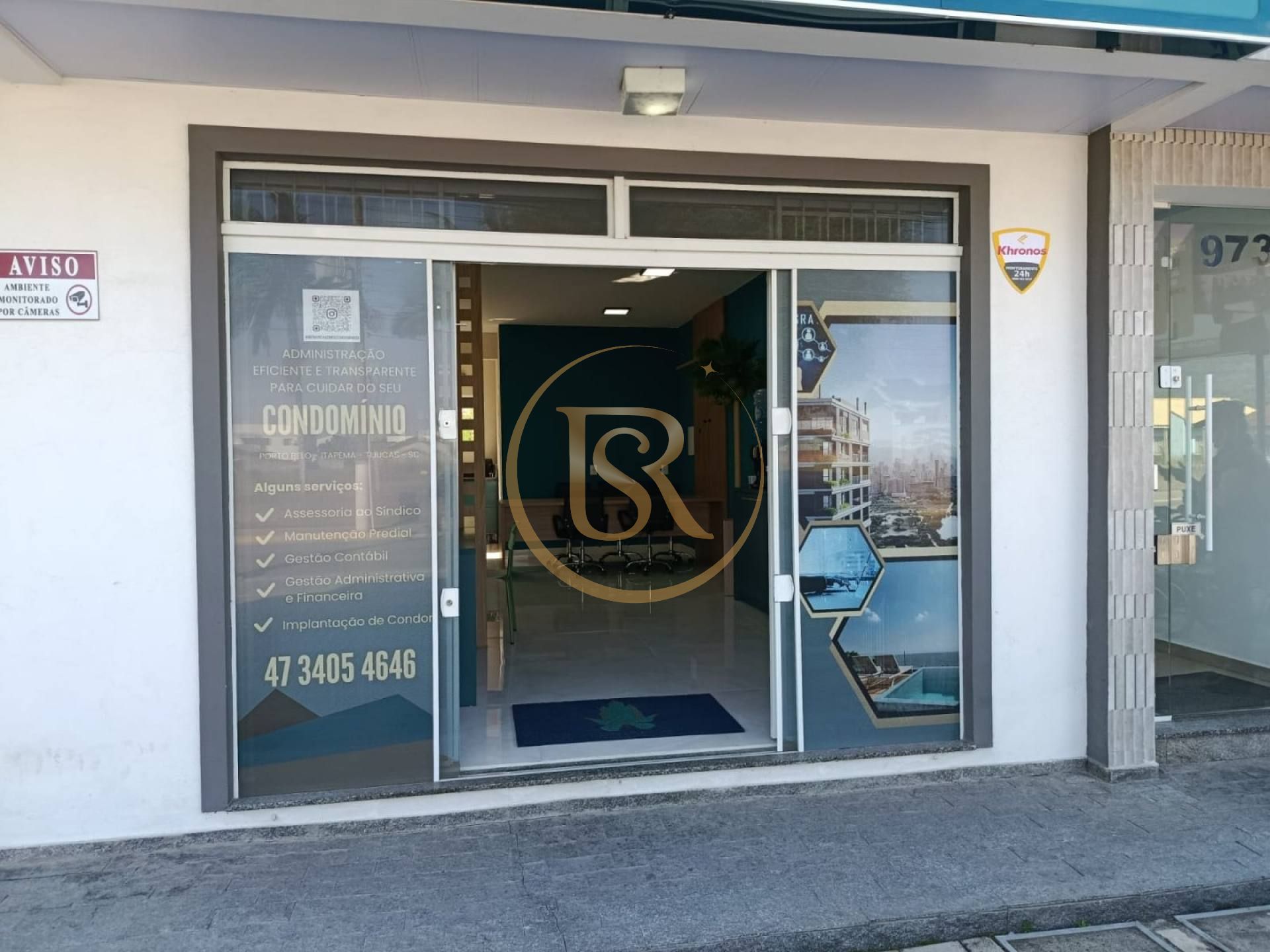 Sala Comercial Mobiliada para Locação em Porto Belo