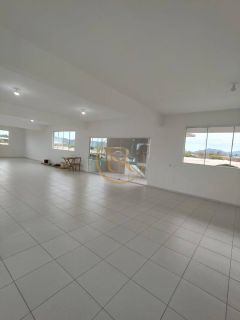 Sala Comercial Segundo Piso