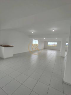 Sala Comercial Segundo Piso