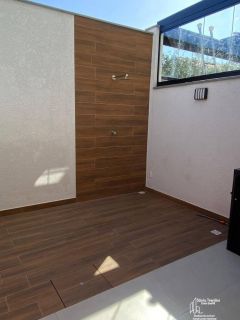 Sobrado a Venda no Itacolomi em Balneário Piçarras