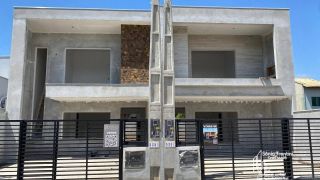 Sobrado Com Piscina no Itacolomi em Balneário Piçarras