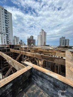 Apartamento com 3 Suítes no Itacolomi em Balneário Piçarras