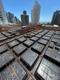 Apartamento com 3 Suítes no Itacolomi em Balneário Piçarras