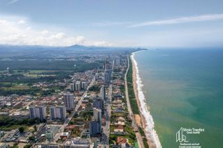 Apartamento com 3 Suítes no Centro em Balneário Piçarras