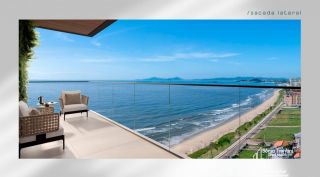 Apartamento  Frente Mar - Pé na Areia no  Tabuleiro em Barra Velha