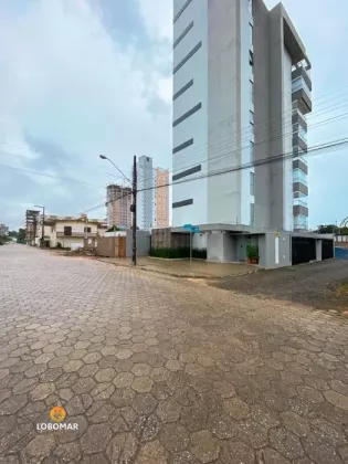 Apartamento Mobiliado com 3 Dormitórios no Centro em Balneário Piçarras