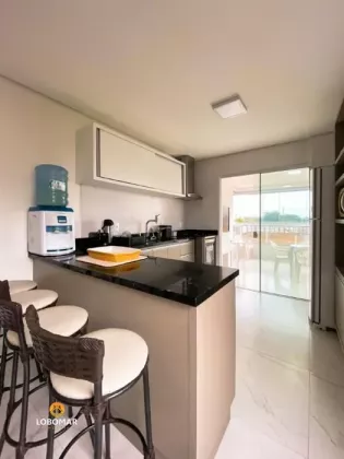 Apartamento Mobiliado com 3 Dormitórios no Centro em Balneário Piçarras