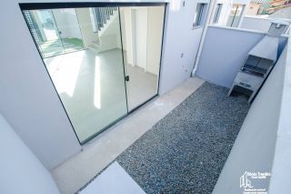 Sobrado com 2 Suítes Na Armação em Penha