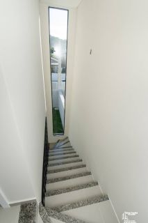 Sobrado com 2 Suítes Na Armação em Penha