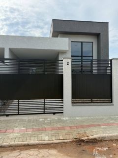 Casa com 3 Dormitórios no Itacolomi em Balneário Piçarras