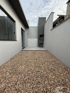 Casa com 3 Dormitórios no Itacolomi em Balneário Piçarras