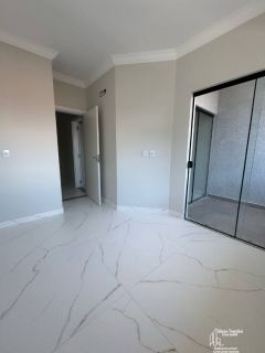 Sobrado com 3 Quartos no Itacolomi em Balneário Piçarras