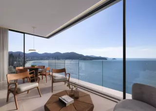 Apartamento Frente Mar com 4 suítes na Meia Praia em Itapema