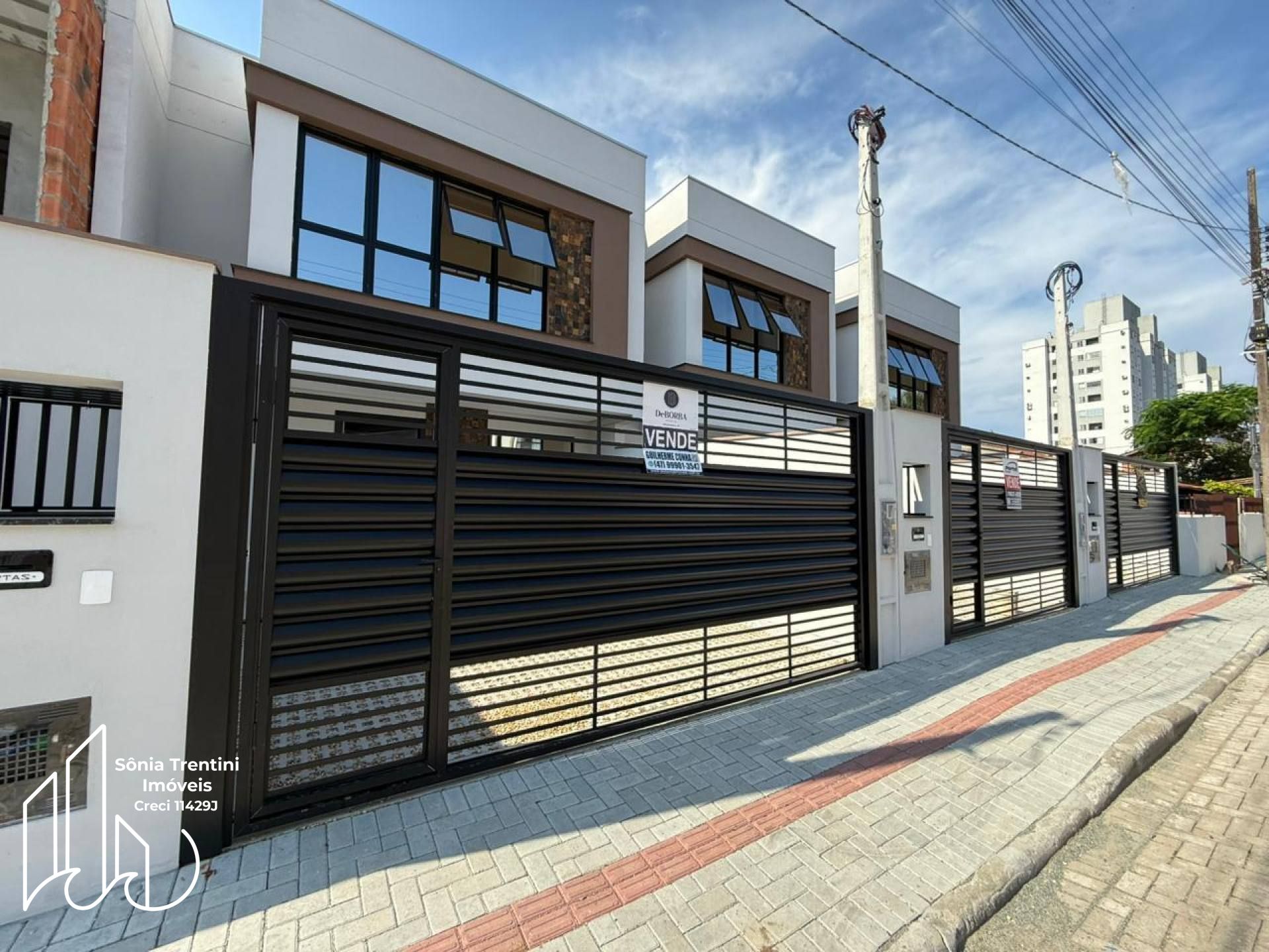 Sobrado com 2 Suítes no Itacolomi em Balneário Piçarras