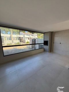 Apartamento  com 3 Quartos, sendo 1 Suíte no Itacolomi em Balneário Piçarras
