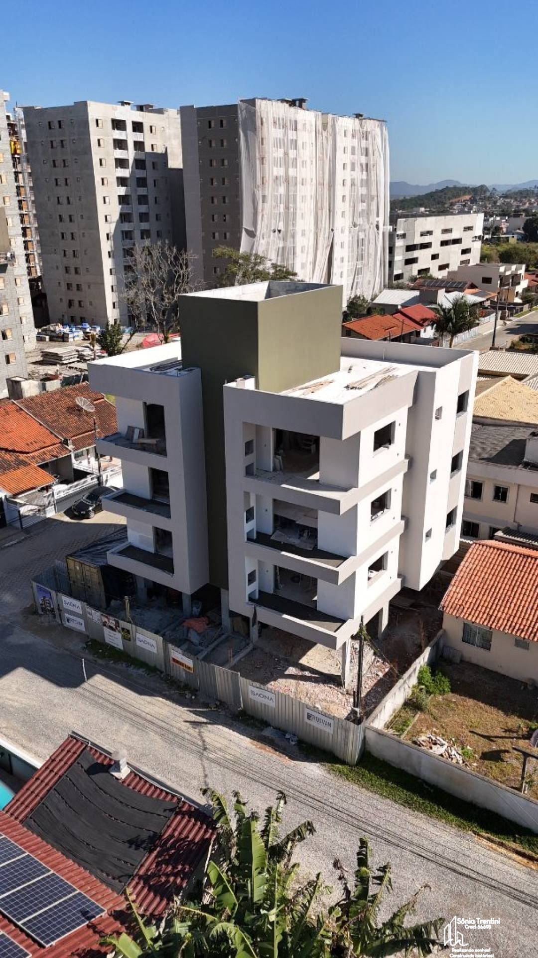 Residencial Saona - Apartamento com 2 Dormitórios a 350m da Praia