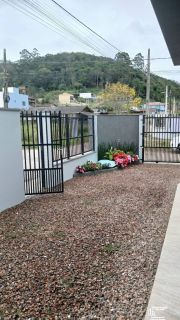 Casa Com 1 Suíte e 1 Dormitório Com Piscina no bairro Itajuba em Barra Velha