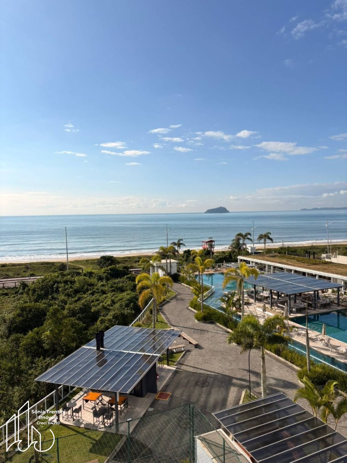 Al Mare Beach Front - Apartamento Giardino com 3 Dormitórios