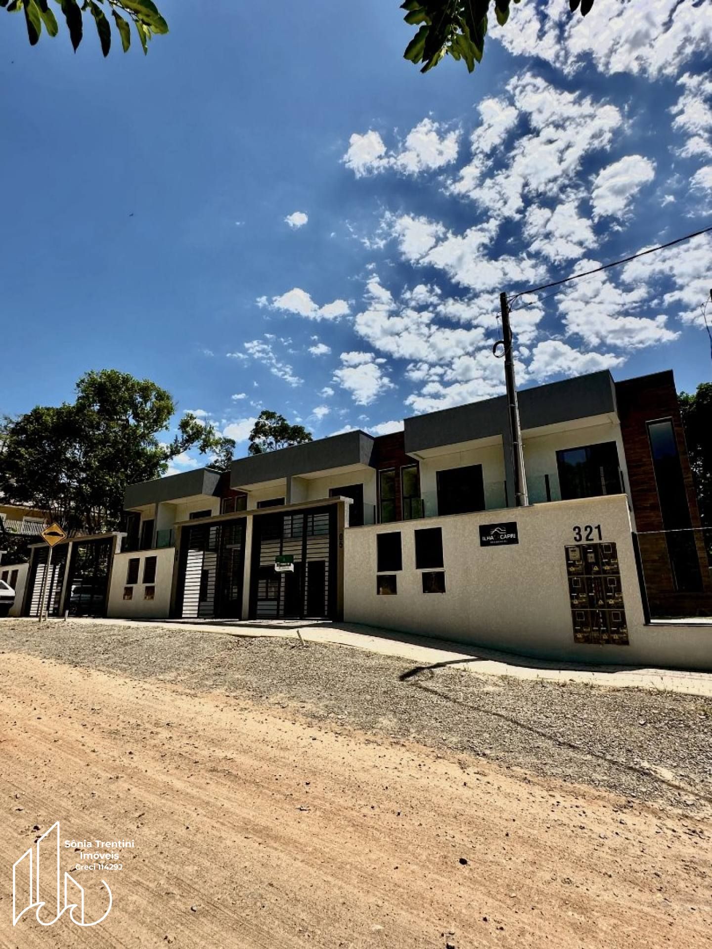 Residencial Ilha de Capri - Sobrado Novo com 2 Suítes