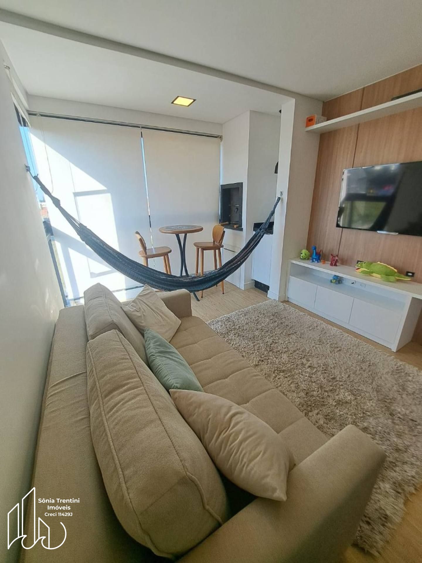Residencial Salomão - Apartamento com 1 Suíte e 1 Dormitório na Praia Alegre em Penha