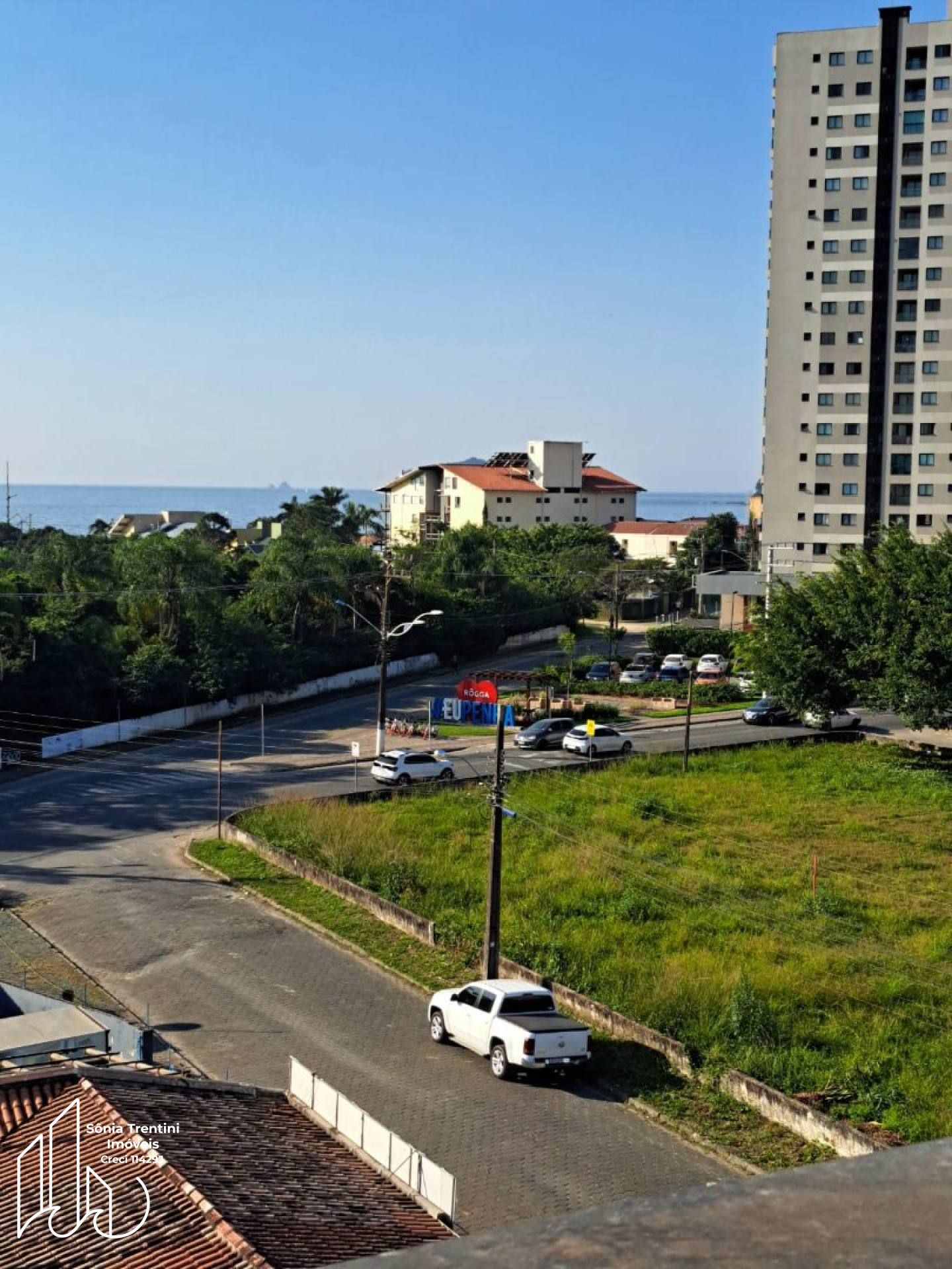 Residencial Salomão - Apartamento com 1 Suíte e 1 Dormitório na Praia Alegre em Penha