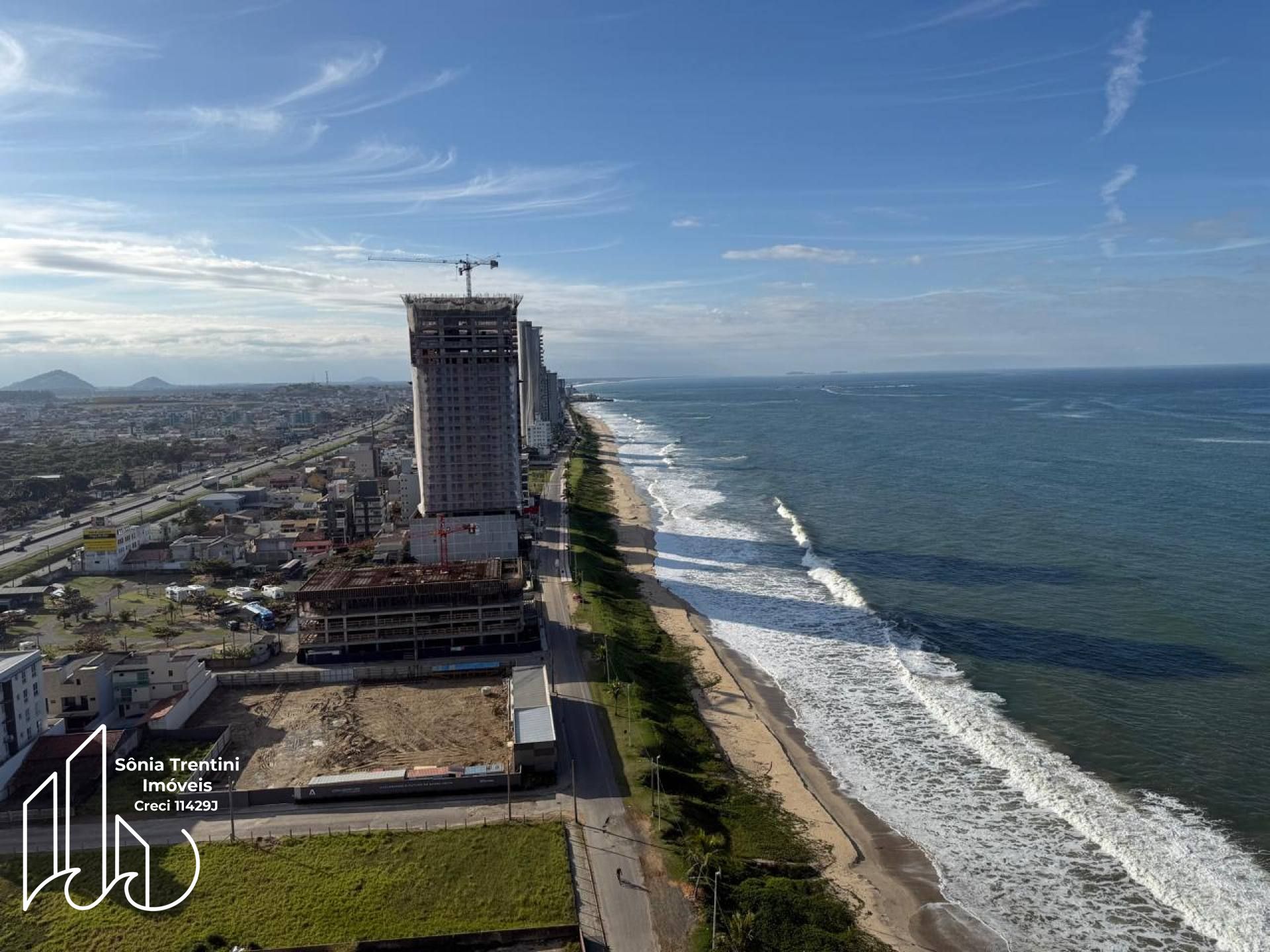 Grant Home Club - Apartamento com 3 Dormitórios Frente Mar em Barra Velha