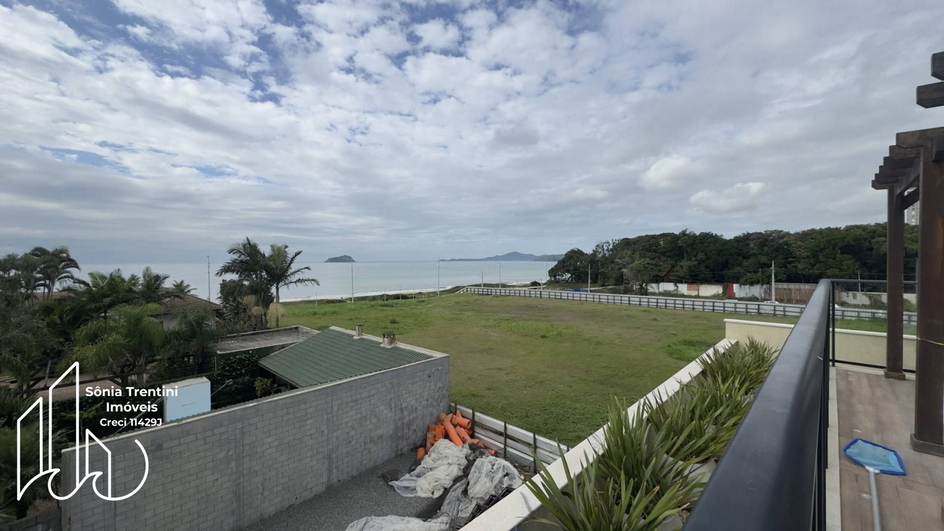 Terraço Del Mare - Apartamento Frente Mar com 3 Suítes, 2 Vagas no Itacolomi em Balneário Piçarras