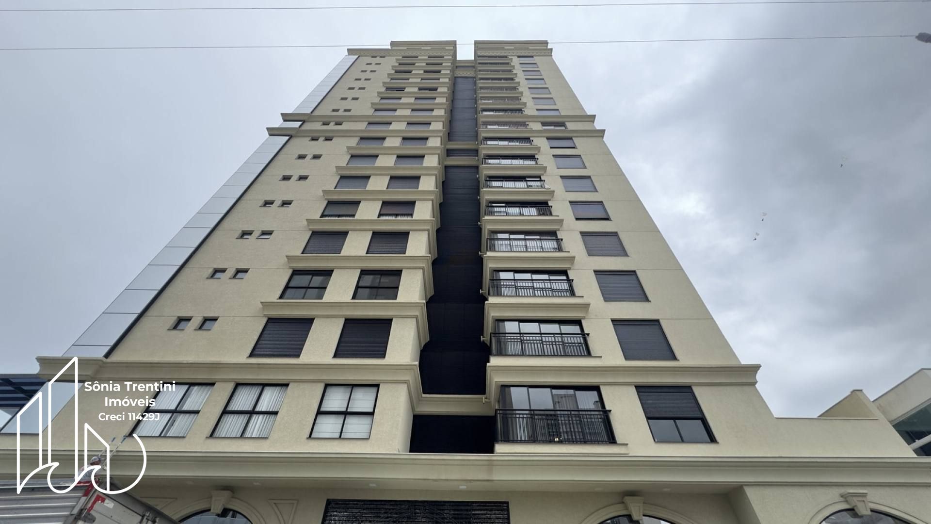 Terraço Del Mare - Apartamento Frente Mar com 3 Suítes, 2 Vagas no Itacolomi em Balneário Piçarras