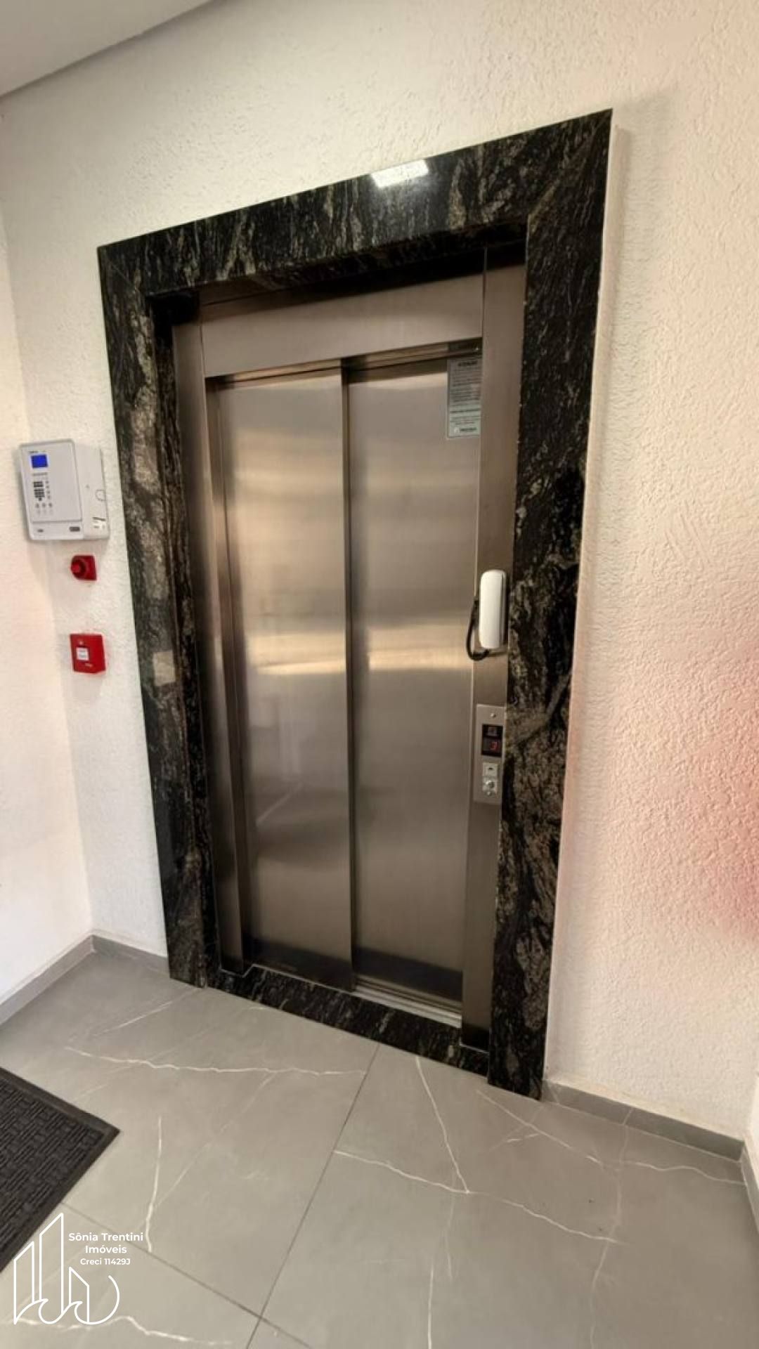 Apartamento com 1 Suíte e 1 Dormitório no Centro de Balneário Piçarras