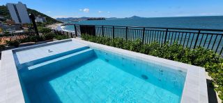 Apto NOVO semi mobiliado FRENTE MAR em Cabeçudas